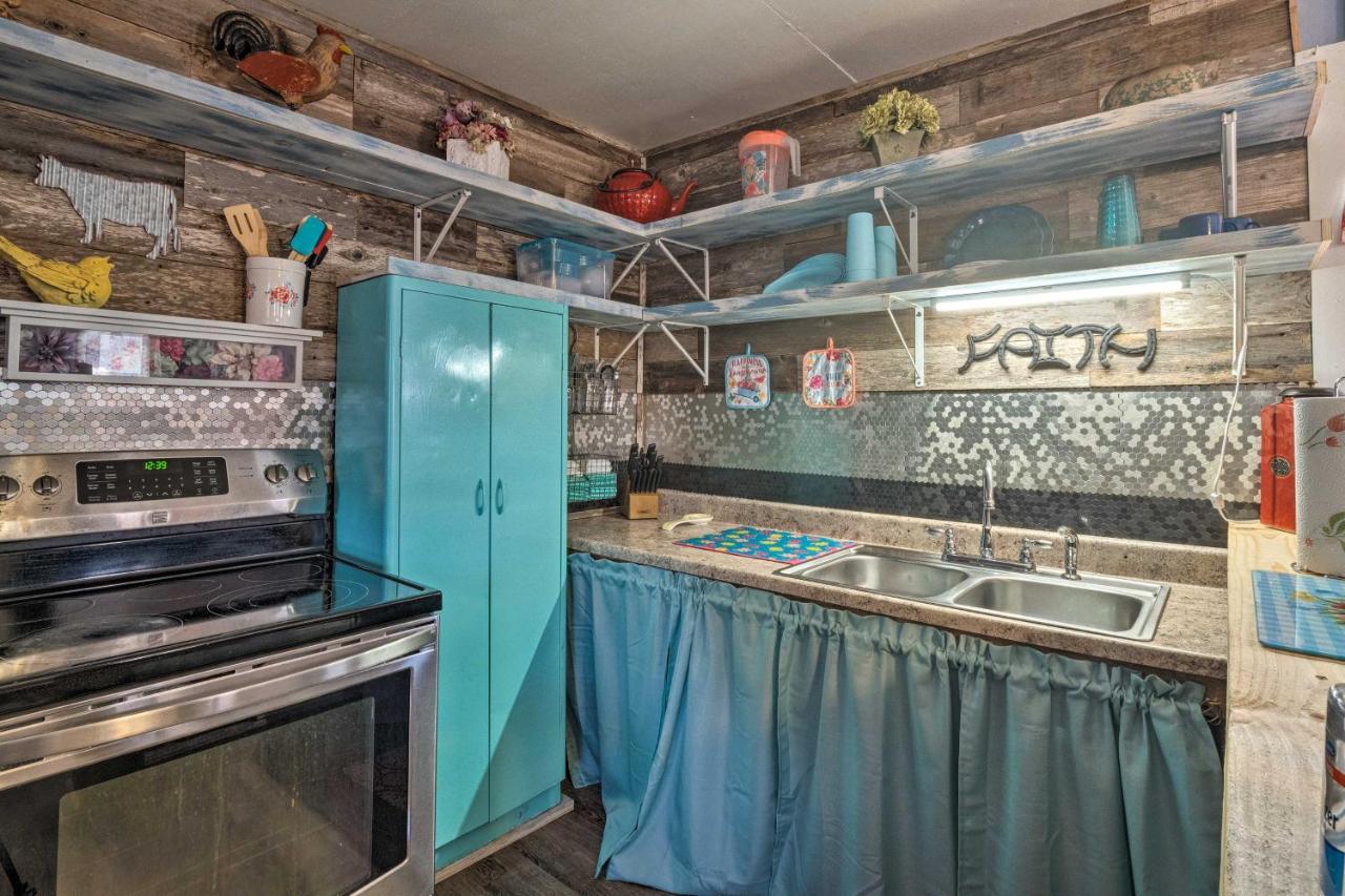 Buchanan Dam Cottage - Close To The Lake!
